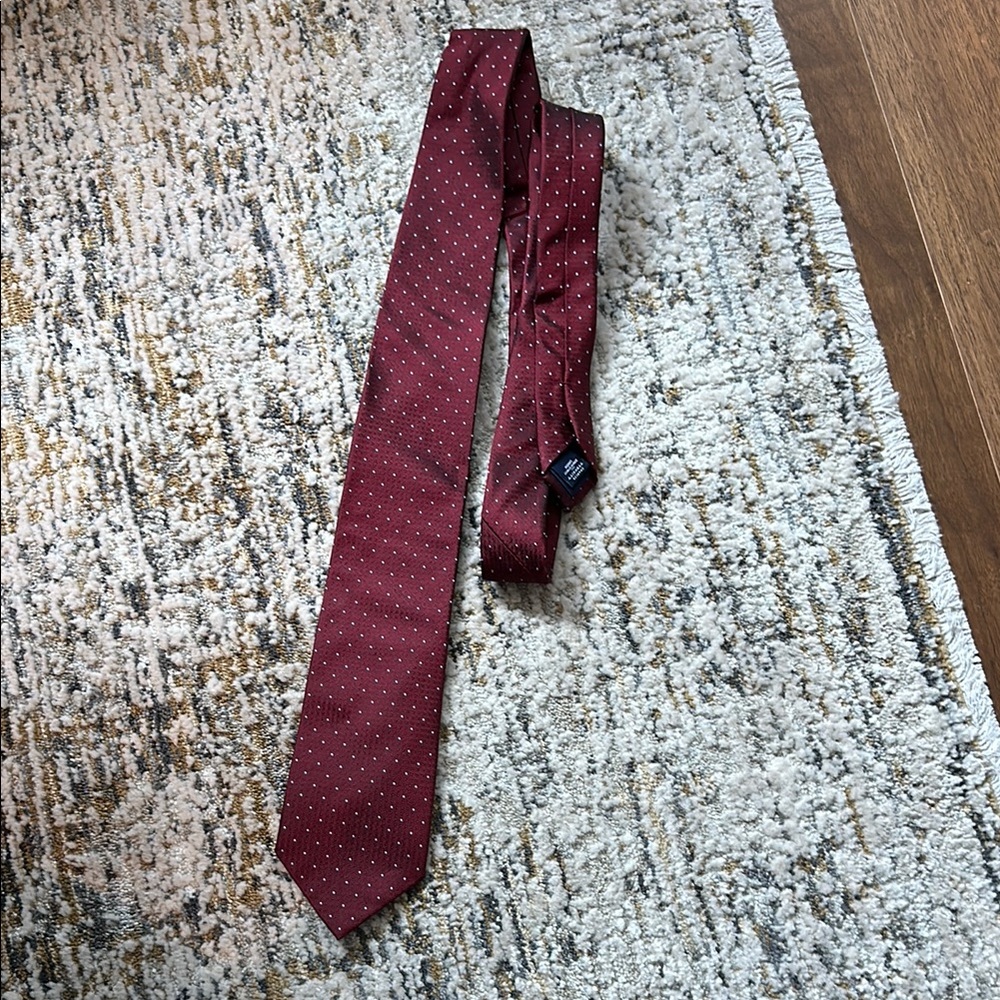Charles Tyrwhitt Burgundy Polka Dot Tie